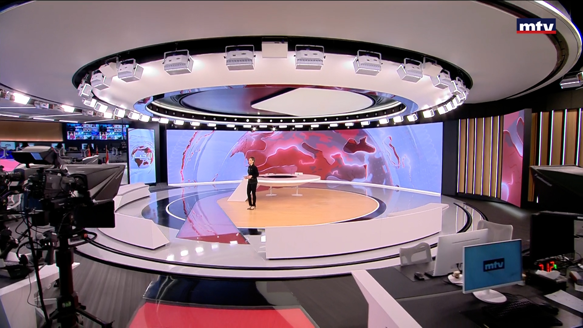 النشرة الكاملة