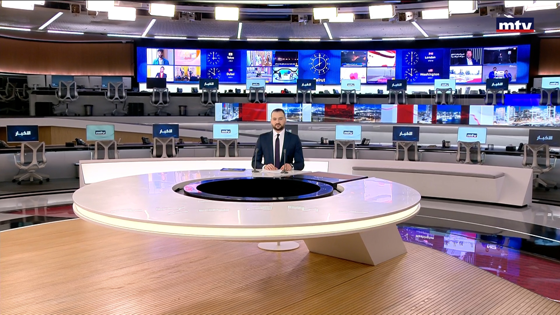 النشرة الكاملة