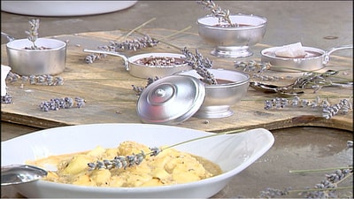 Oat with fruits