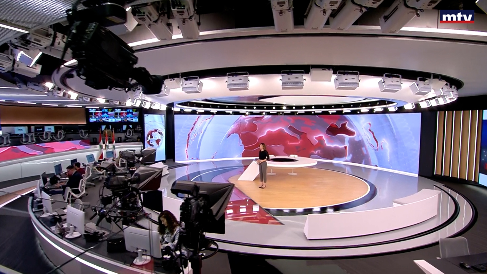 النشرة الكاملة