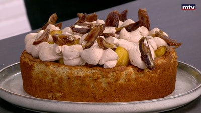 Date and apple cake