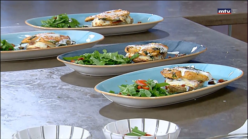 Potato pizza with chicken breast