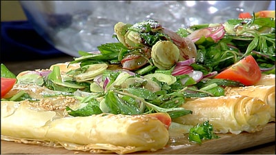 Baklava salad with cheese