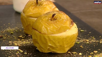 Baked apple with figs