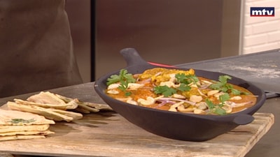 Indian style chicken and naan bread