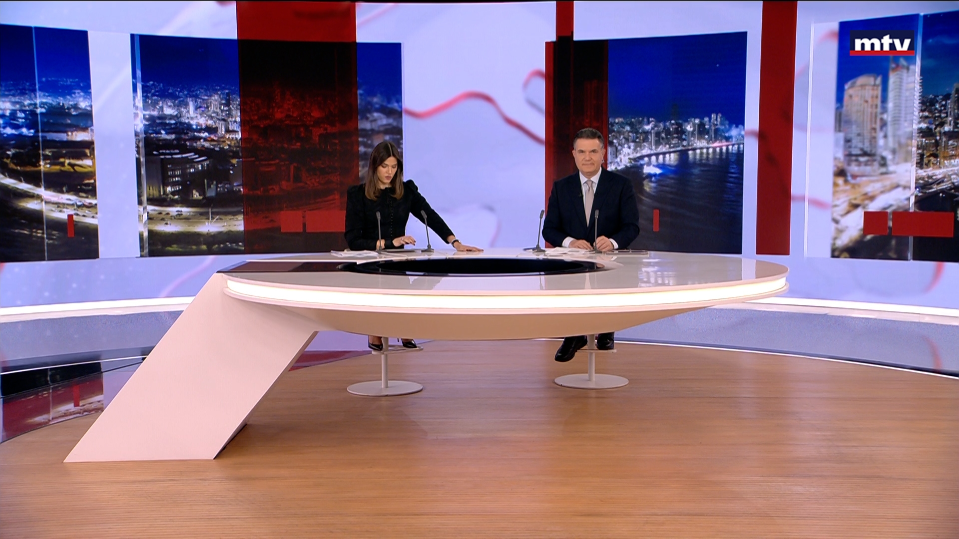 النشرة الكاملة