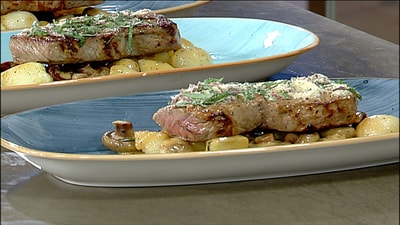 Steak with mustard sauce