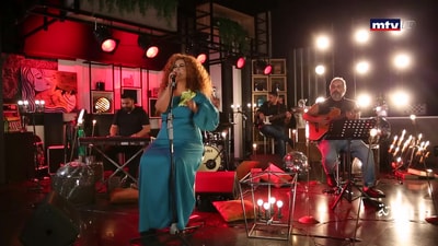 Clara And The Band